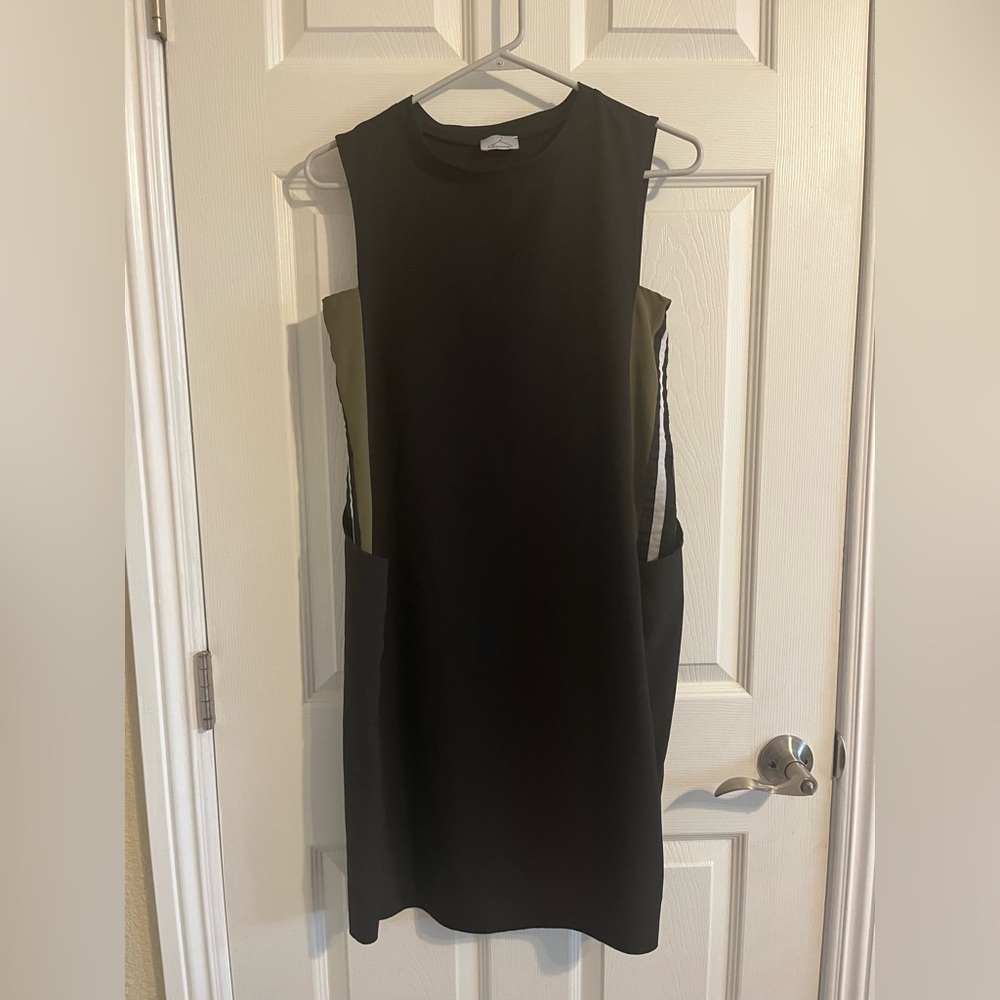 Berna Italian Black Sleeveless Dress sz S